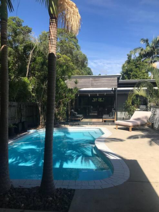 LA Inspired Family Home - Superb Central and Peaceful Location, Spacious, Sunset Views - 陽光海岸
