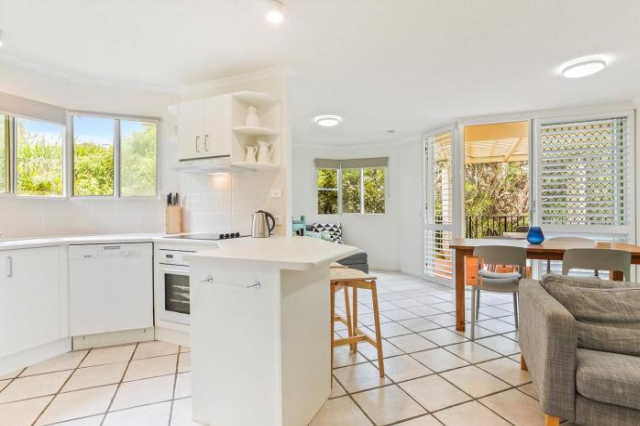Seaside apartment minutes from Sunshine Beach - Sunshine Coast