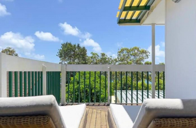 Ocean Views Central to everything , 2 bed, 2 minute walk to Beach - 陽光海岸