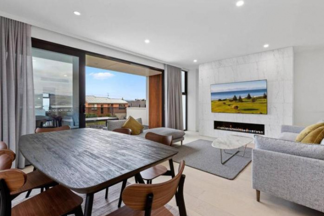 Luxurious 4 Bedroom Ocean View Holiday House - Apollo Bay