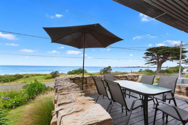 Absolute Beachfront Views Apollo Bay - Apollo Bay
