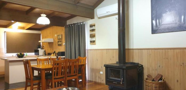 Daydream Holiday House - Halls Gap