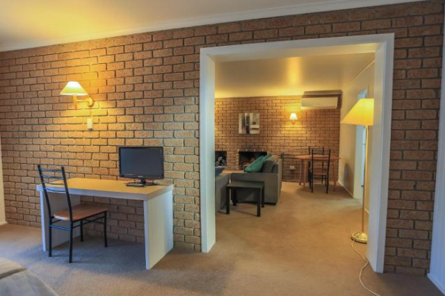 Mountain View Motor Inn & Holiday Lodges - Halls Gap