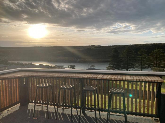 House on the Hill - Port Campbell