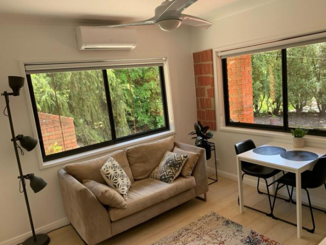Adorable 1 bedroom private apartment - Bright