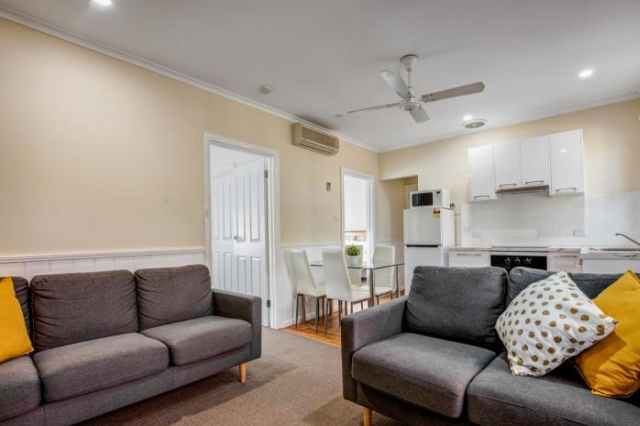 Viewhill Holiday Units - Bright - Bright