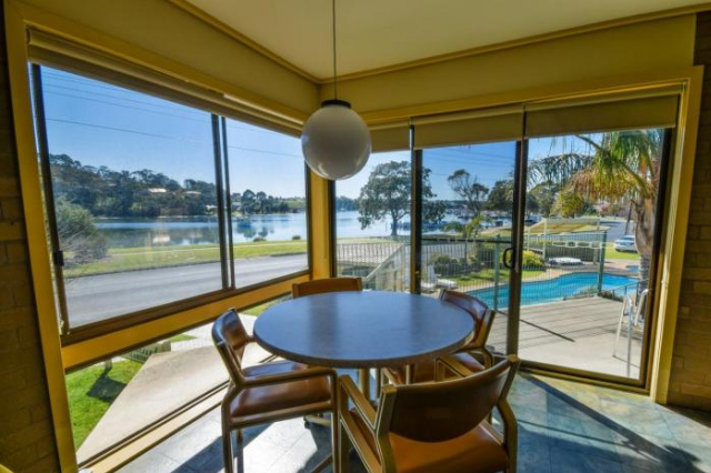 Emmanuel Holiday Apartment - Lakes Entrance