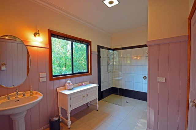 Aralen Park Holiday House - Lakes Entrance