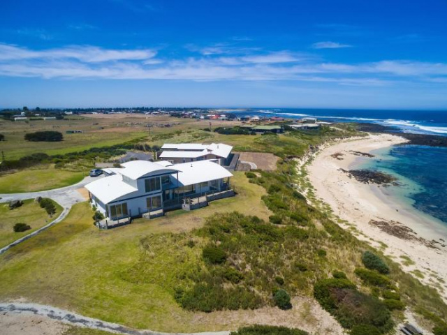 Wotonia Beachfront Inn - Port Fairy