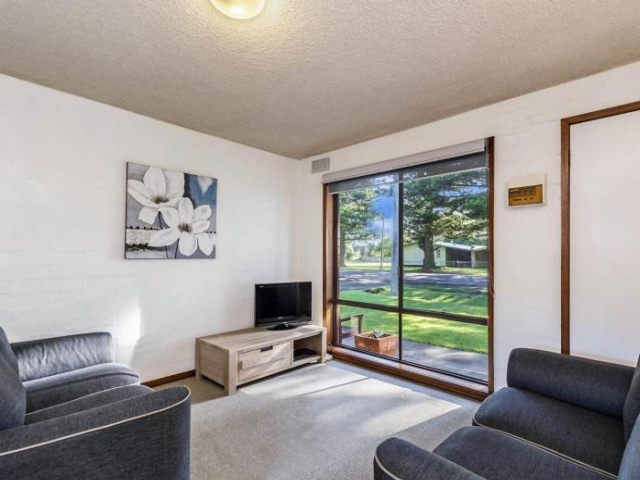 Eastern Beach Units #3 - Port Fairy