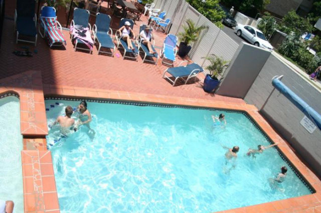 Yingfeng Apartment Hotel - Mooloolaba