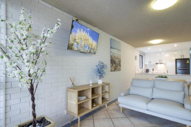 Cosy 3-bed Apartment Steps From Beach - Mooloolaba
