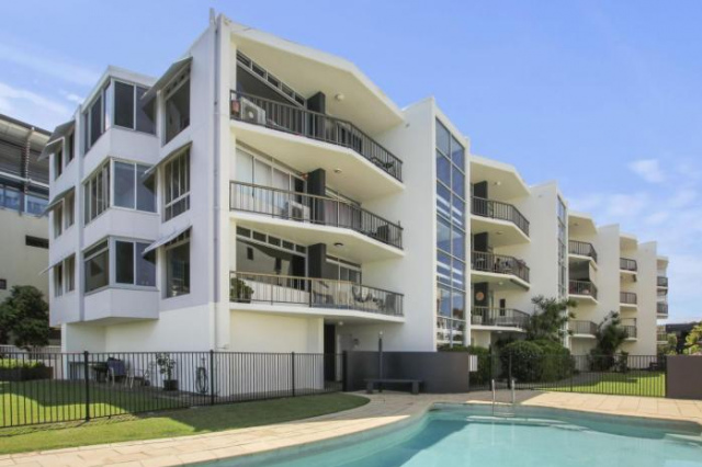 Pumicestone Lodge Unit Twelve, 26 Maloja Ave - Caloundra