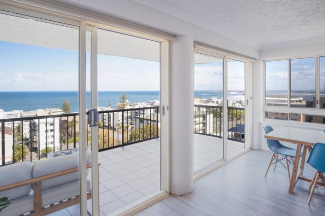 Kings Beach Coast and Glasshouse Views - Caloundra