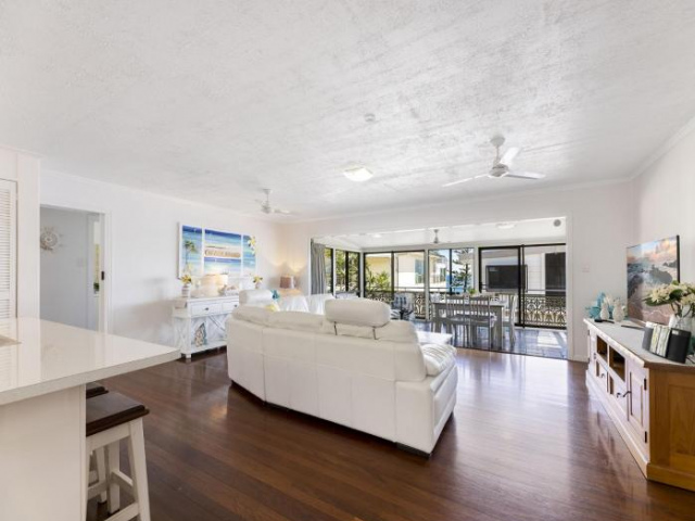5 Margaret St Kings Beach QLD - Caloundra
