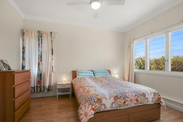 Henzell Street 28. Dicky Beach - Caloundra