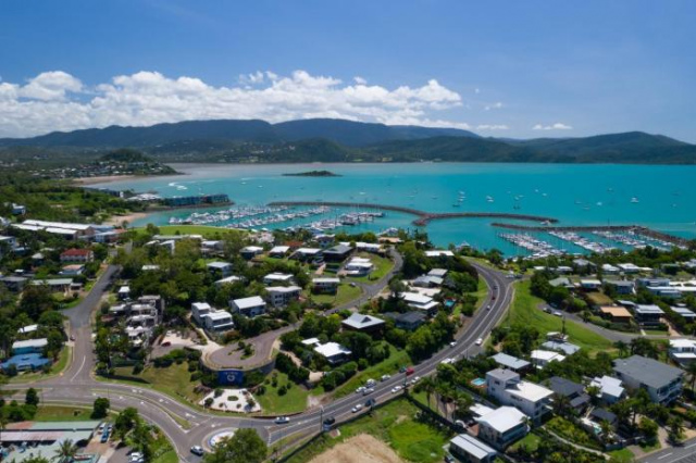 Airlie Beach Water View Hotel - Airlie Beach