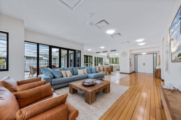 2 bedroom Penthouse at the Boathouse