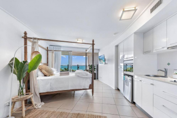 Three A Airlie Seaviews, Pool, Private Spa