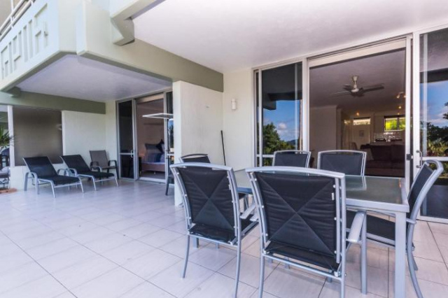 Lagoon Beachfront Lodge 006 on Hamilton Island by HamoRent - Hamilton Island