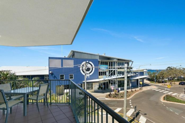 Beachfront Penthouse - Maroochydore