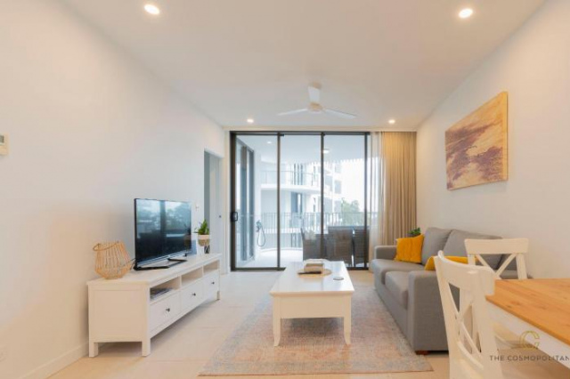Home Comfort @ The Cosmopolitan Unit 20404 - Maroochydore