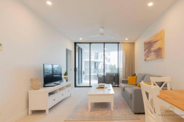 Home Comfort @ The Cosmopolitan Unit 20404 - Maroochydore