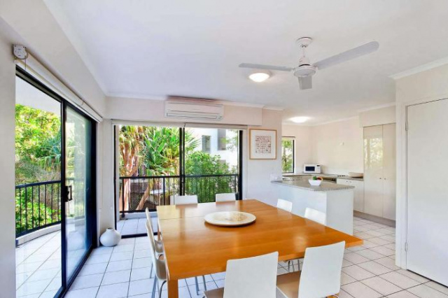 4 Domani Large Townhouse with Ocean Views - Sunshine Beach