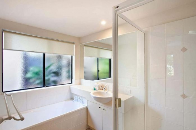 4 Domani Large Townhouse with Ocean Views - Sunshine Beach
