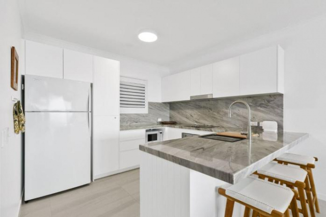 Panoramic ocean views of Sunshine Beach Unit 5 Vista Pacific 12 Bryan Street - Sunshine Beach