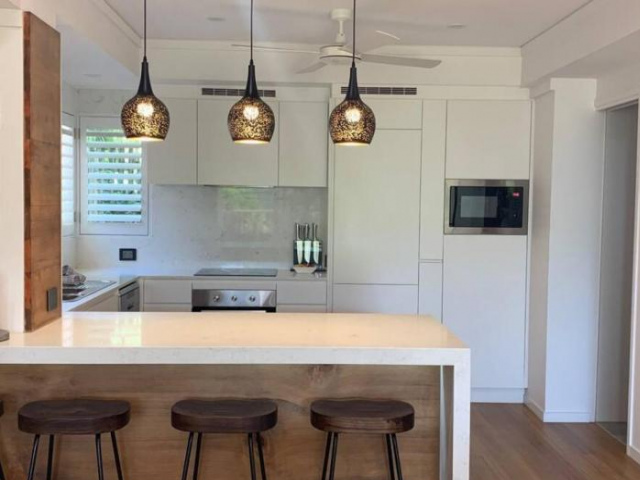 HENDERSON 1 5 Modern Apartment Close To Sunshine Beach - 陽光海灘
