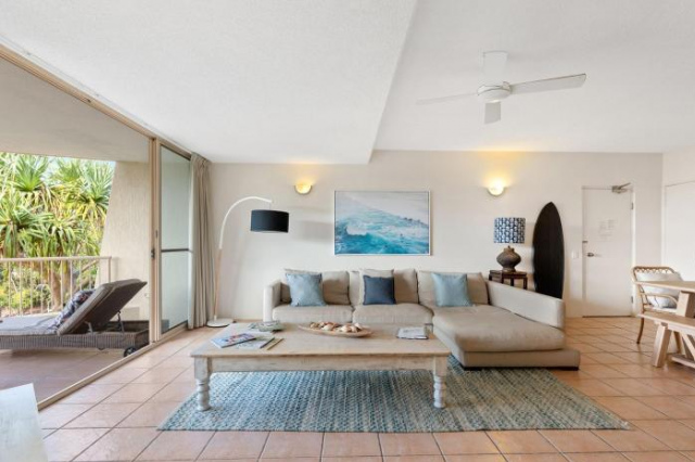 6 Nereus Elegant Beach Side Apartment Simply Perfect - 陽光海灘