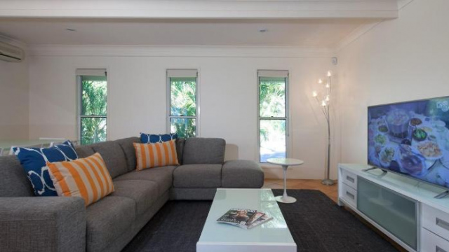 Belmore Terrace Perfect Pad Just 100 Metres to the Beach - Sunshine Beach