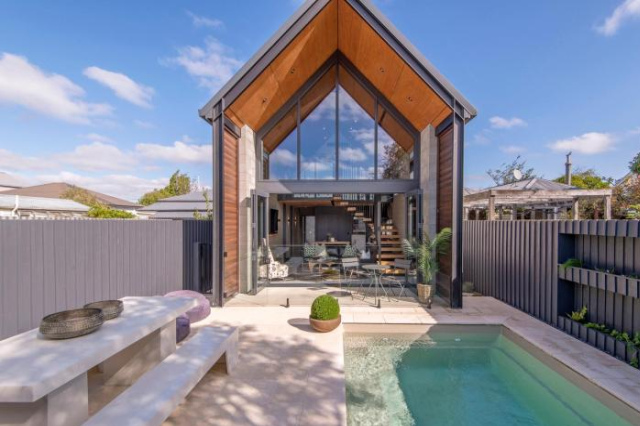 Divine on Derby - Christchurch Holiday Home - Christchurch