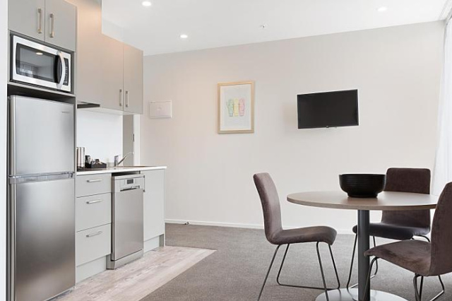 Ramada Suites by Wyndham Victoria Street West - Auckland
