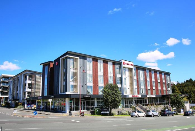 Ramada Suites by Wyndham Albany - Auckland