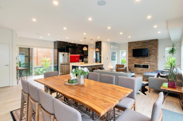Elegant and Stylish Retreat in Leafy Epsom - Auckland