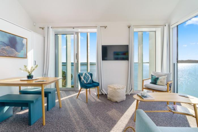 Harbour View - Westmere Holiday Apartment - Auckland