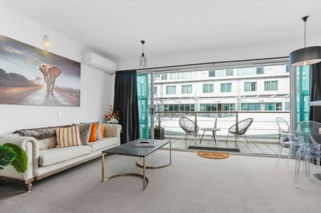 Funky One Bedroom Apartment on Princes Wharf - Auckland