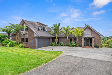 Riverview Landing - Kerikeri Holiday Home