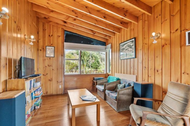 Queenie - Waikanae Beach Holiday Home - Wellington