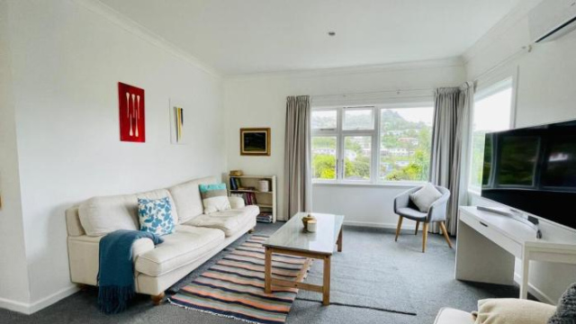 Top House on Glanmire - Wellington