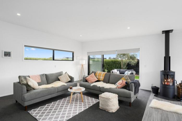 Cedar House - Martinborough Holiday Home - Wellington