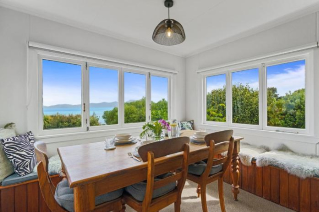 Seaview Paradiso - Raumati South Holiday Home - Wellington