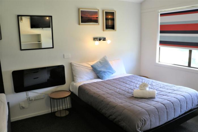 Kaiteriteri Recreation Reserve Cabins - South Island