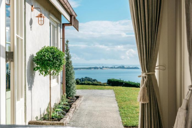 Mubulike Holiday Home - Waiheke Island