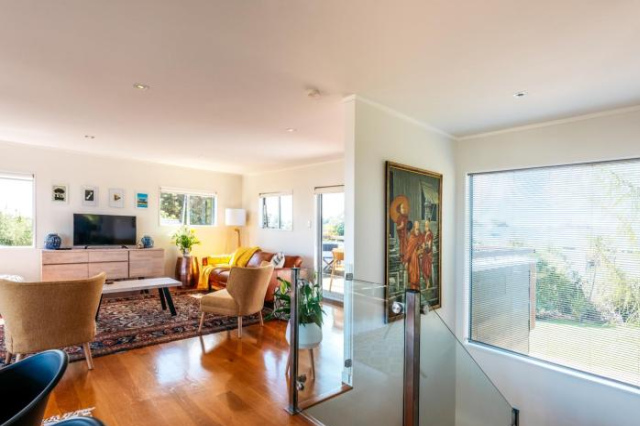 Hauraki Ridge - Waiheke Island