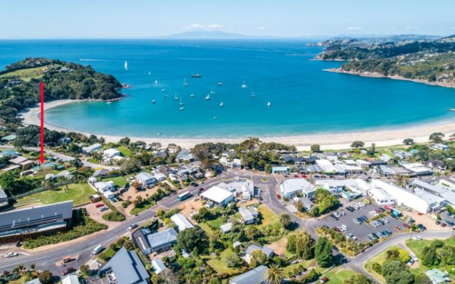 A Bach - Waiheke Island