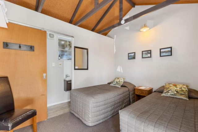 Turangi Athletes Lodge - Lake Taupo