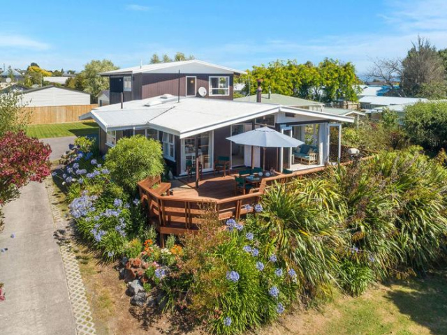 Wharewaka Hideaway - Wharewaka Holiday Home - 陶波湖